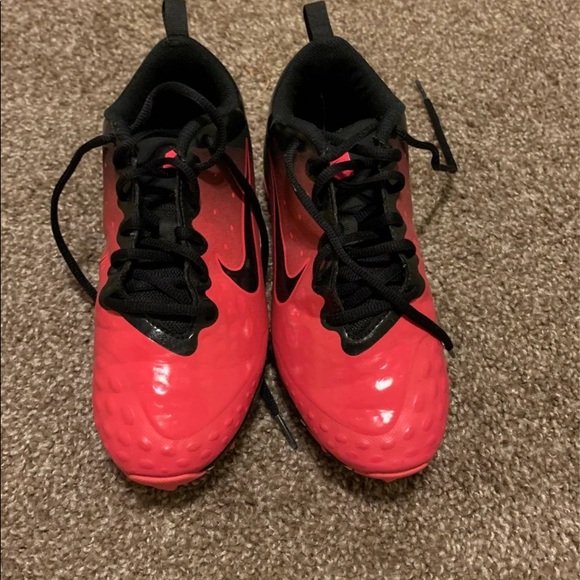 Nike Cleats Size 6 - Picture 2 of 5